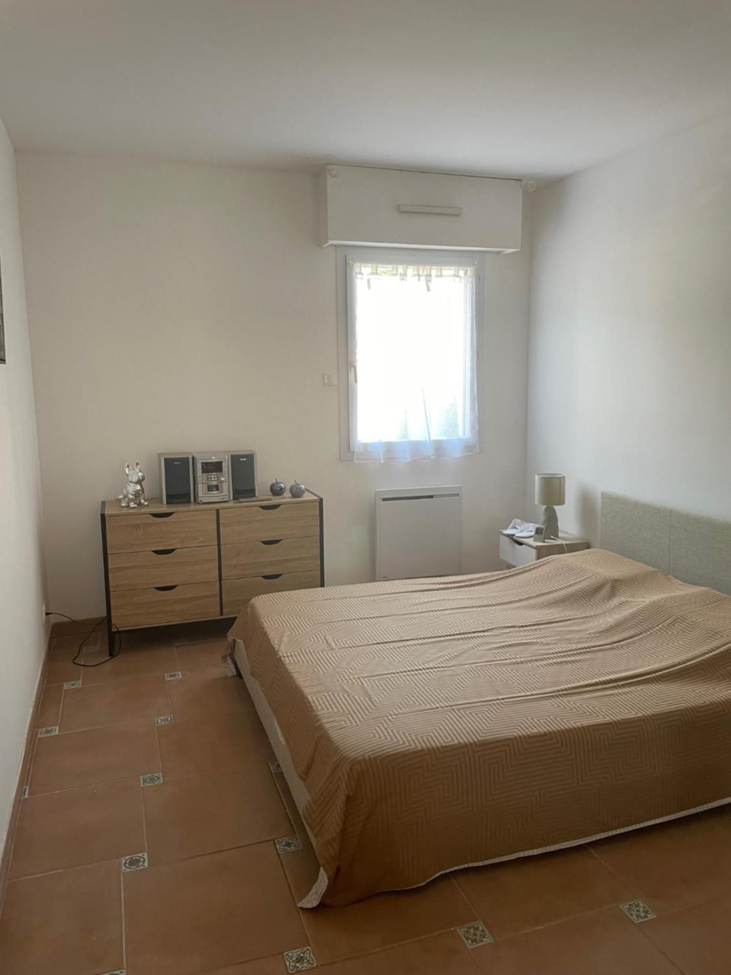 2 Pieces Saint Raphael Renove, Classe 4 Etoiles, 100 M Plages, Piscine, Tennis, Parc, Terrasse, Jardin Privatif Buitenkant foto