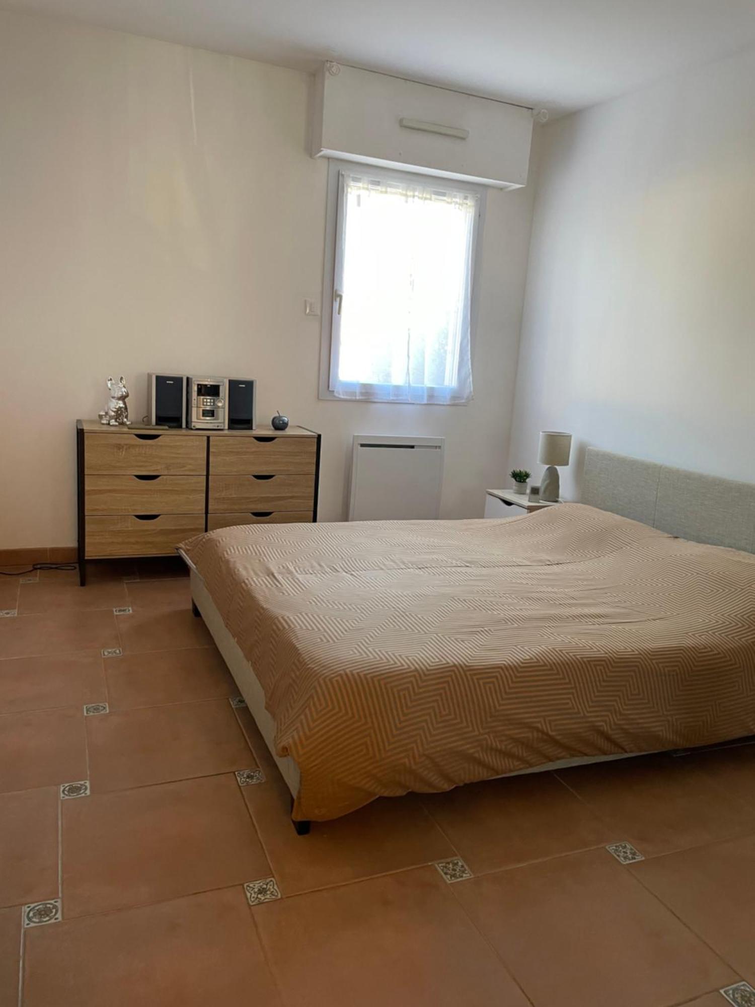 2 Pieces Saint Raphael Renove, Classe 4 Etoiles, 100 M Plages, Piscine, Tennis, Parc, Terrasse, Jardin Privatif Buitenkant foto